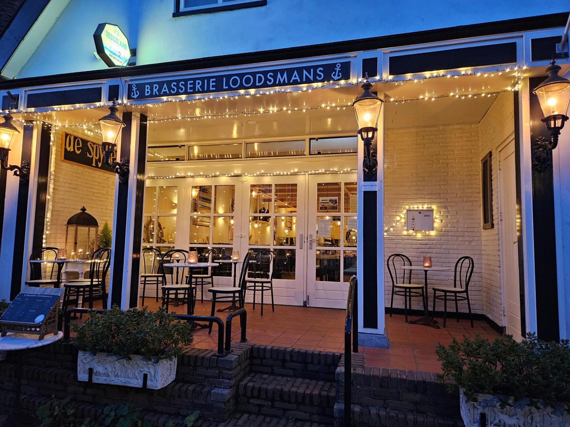 דן הורן Hotel-Restaurant Loodsmans Welvaren Bv מראה חיצוני תמונה